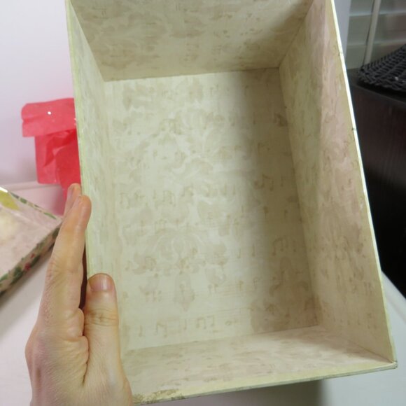 Large Peace on Earth gift box with Gold wired ribbon bow Holiday Winter - Picture 9 of 14